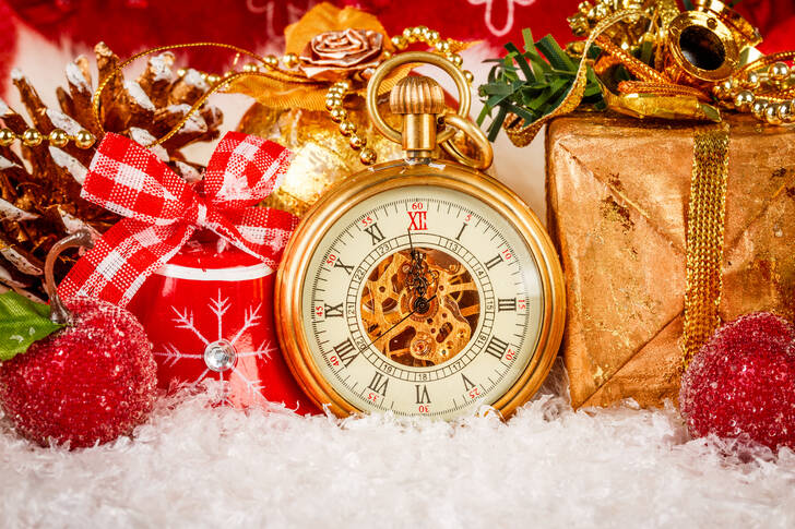 Watches and gifts