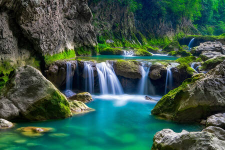 Водоспад у провінції Гуйчжоу