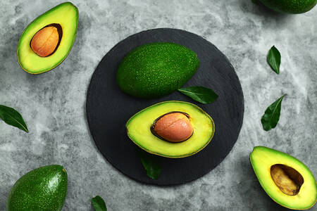 Avokado på en tallerken